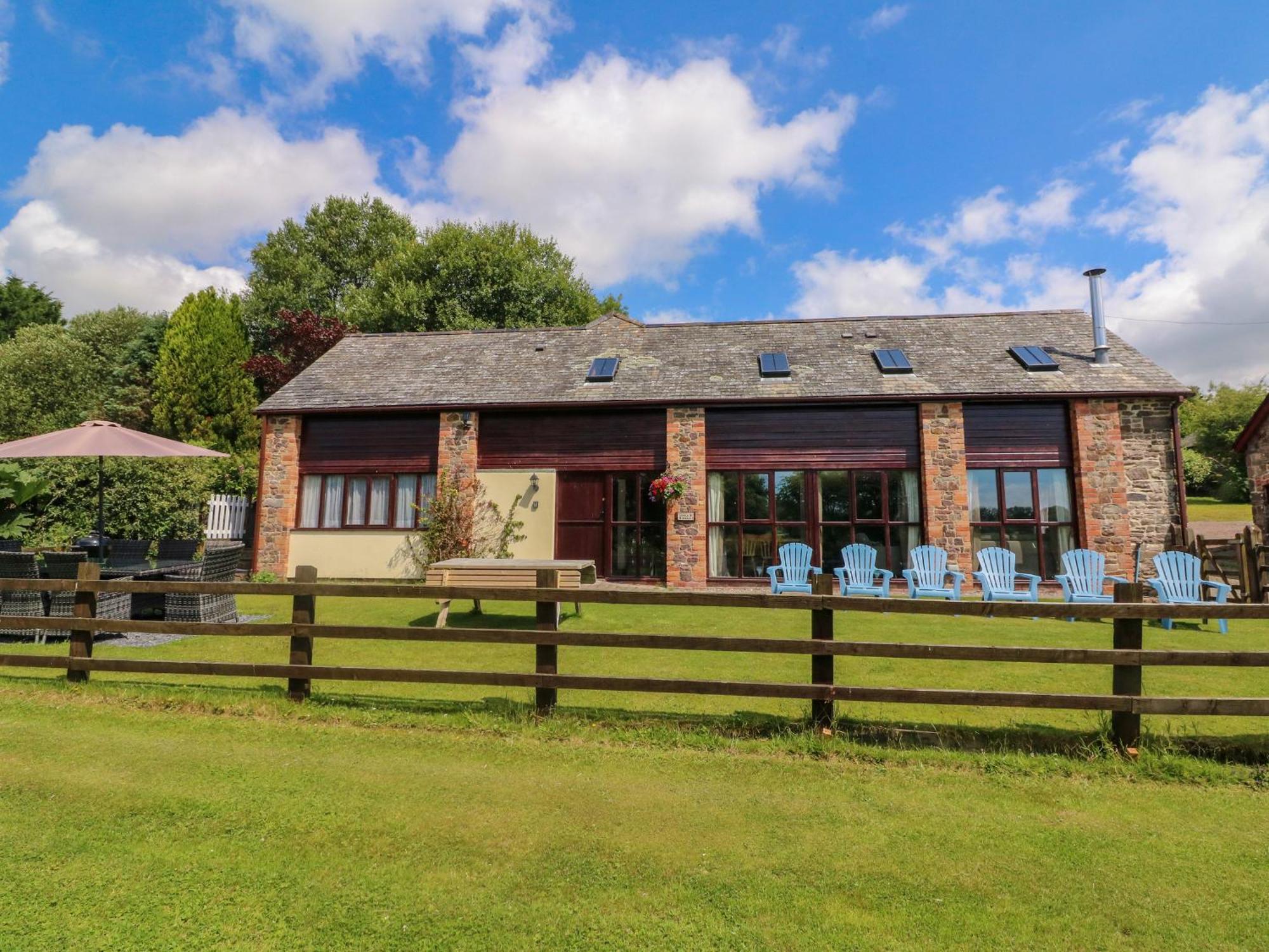 Apple Barn Villa South Molton Exterior photo